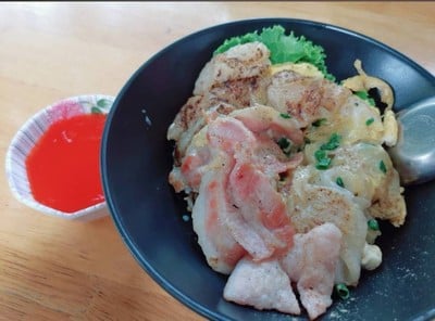 อาหาร หรือ เครื่องดื่ม