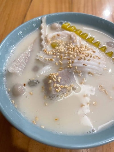 บัวลอย