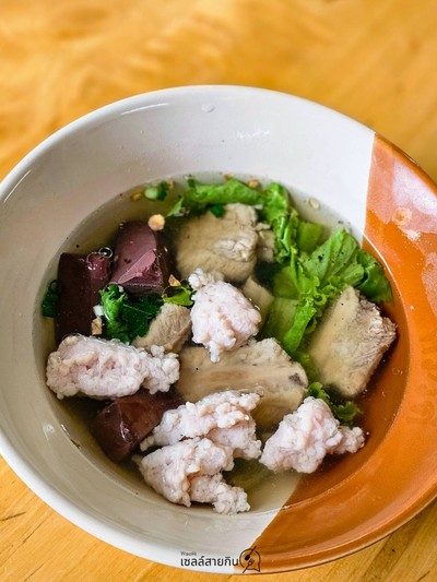เกาเหลาซี่โครงหมู+หมูเด้ง