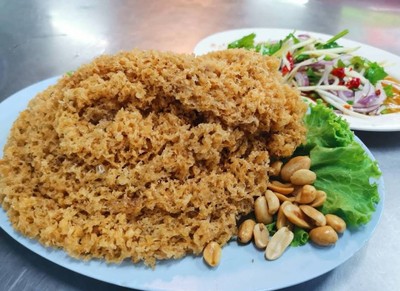 อาหาร หรือ เครื่องดื่ม