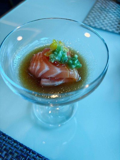 แซลมอนคอกเทลซอสยูซุ