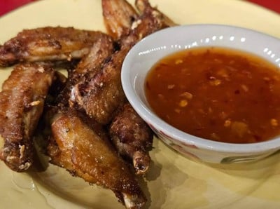 ปีกไก่ทอด