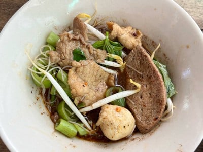 เมนูของร้าน ก๋วยเตี๋ยวเรือเขาพระวิหารสาย1 เพชรเกษม