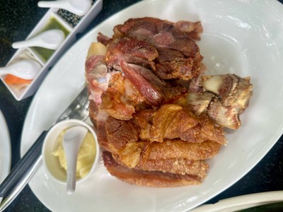 ขาหมูเยอรมัน