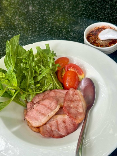 อกเป็ดจิ้มแจ่ว