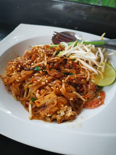 อาหาร หรือ เครื่องดื่ม
