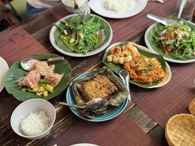 บ้านไร่ยามเย็น - Baanrai Yarmyen Restaurant