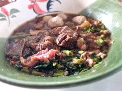 บะหมี่เนื้อรวม จัมโบ้