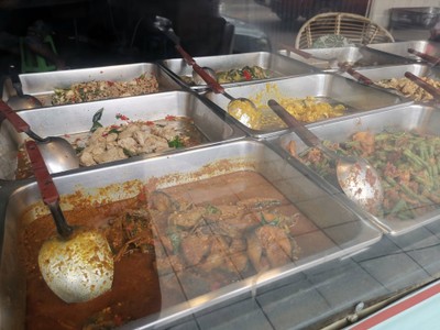 อาหาร หรือ เครื่องดื่ม