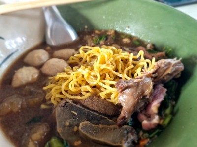 บะหมี่เนื้อรวม จัมโบ้