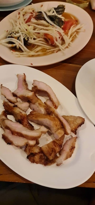 อาหาร หรือ เครื่องดื่ม