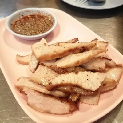 อาหาร หรือ เครื่องดื่ม