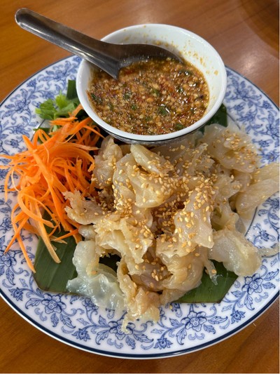 แมงกะพรุนลวกจิ้ม