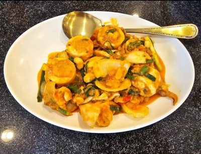 หมึกไข่ผัดไข่เค็ม