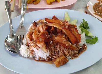 อาหาร หรือ เครื่องดื่ม