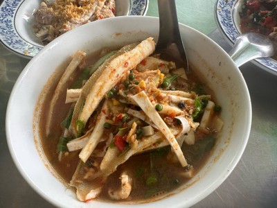 แกงป่าปลาเห็ดโคน