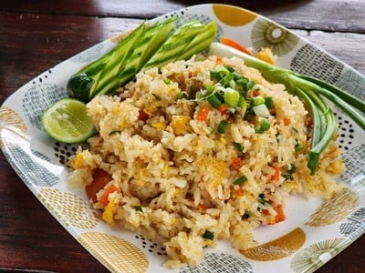 อาหาร หรือ เครื่องดื่ม