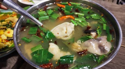 อาหาร หรือ เครื่องดื่ม