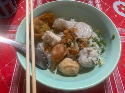 เส้นหมี่แห้งแคะ