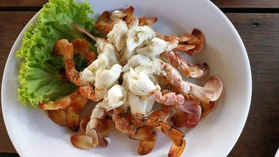 อาหาร หรือ เครื่องดื่ม