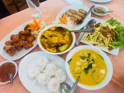 ภูเก็ต - ระย้า