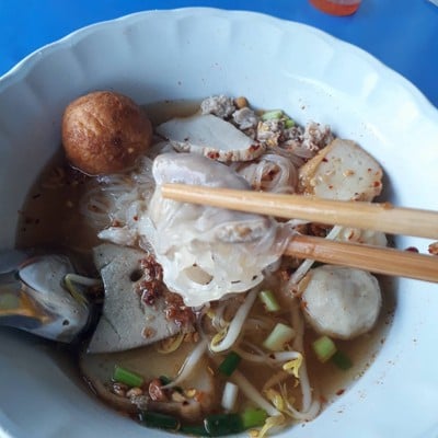 อาหาร หรือ เครื่องดื่ม