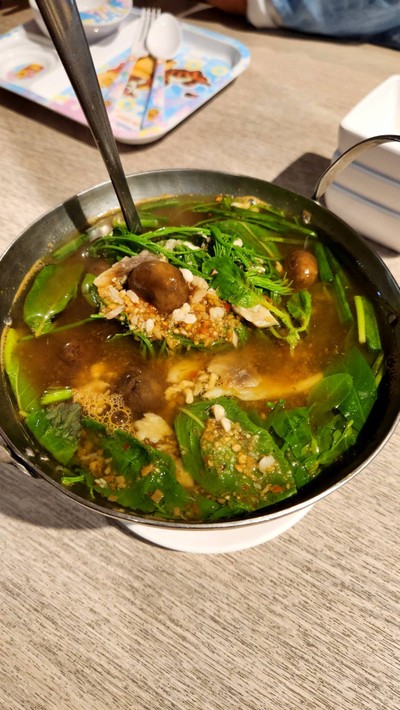 แกงลาวเห็ดเผาะไข่มดแดง