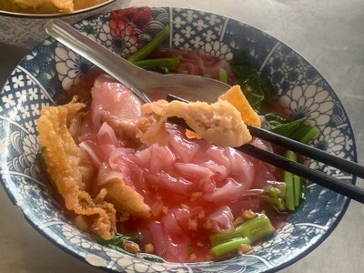 เส้นใหญ่เย็นตาโฟ
