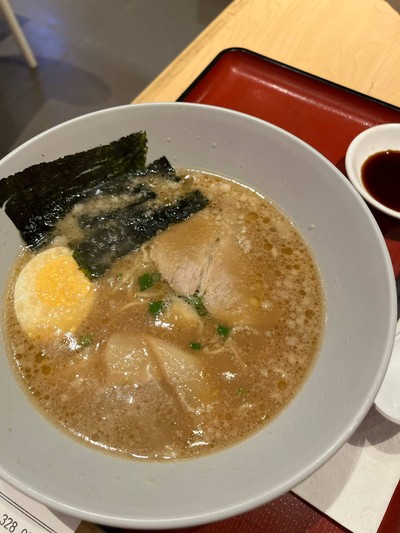 โตเกียวทงคัตสึราเมน