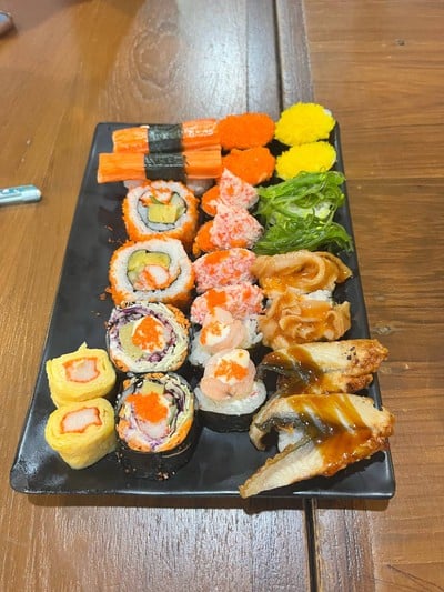 ซูชิ 24 ชิ้น