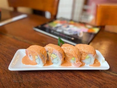 ร้านอาหารญี่ปุ่นซูชิเร็น ร้านซูชิเร็น หลังร้านอาตี๋โกปี๊