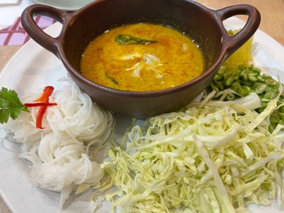 ขมมจีนน้ำยาปู