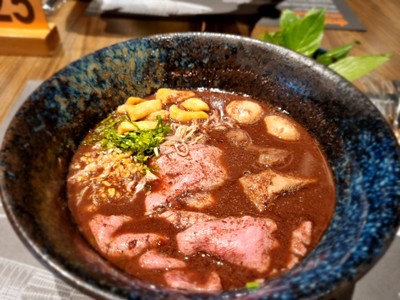 บะหมี่น้ำตกเนื้อแองกัส