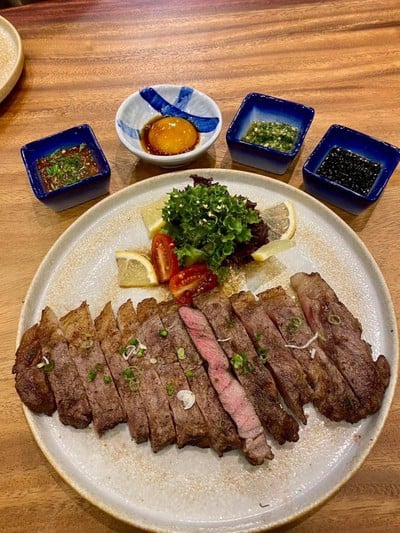 ทุ่งพระยาฟาร์ม สเต็กไทยวากิว - ตลาดแสงอารีมาร์เก็ต 56