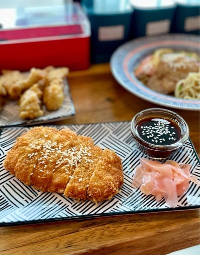 🐽 หมูชุบเกล็ดขนมปัง. (ราคา 69 บาท.)