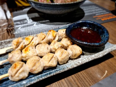 ลูกชิ้นเอ็นหมู