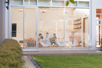 ศูนย์ทันตกรรมเฉพาะทางเดนทัลแลนด์ Dental Land Chiang Rai