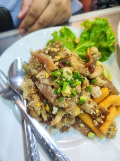 อาหาร หรือ เครื่องดื่ม
