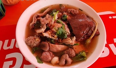 อาหาร หรือ เครื่องดื่ม