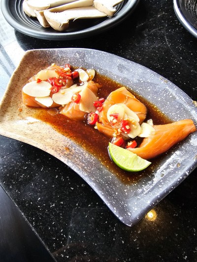 แซลมอนดองซีอิ๊ว