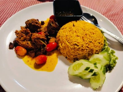 ข้าวหมกเนื้อ