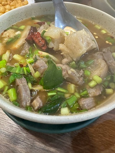 ต้มแซ่บเอ็นแก้วเนื้อ