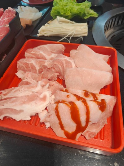 อาหาร หรือ เครื่องดื่ม