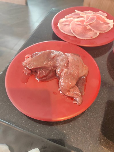 อาหาร หรือ เครื่องดื่ม