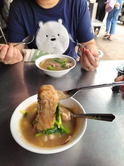 เส้นหมี่+ราดหน้าหมู