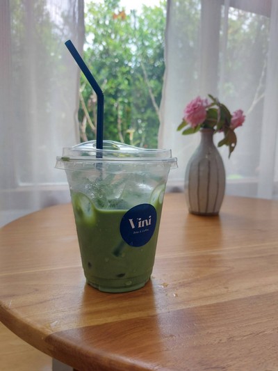 Iced Matcha Latte (มัทฉะลาเต้ Cold Whisk)