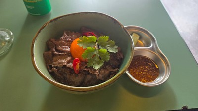 Sam Yot Rice Bowl Aus Wagyu rice bowl