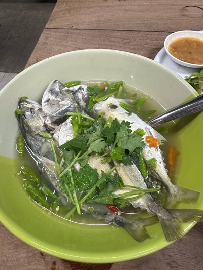 ปลาทูสดต้มพริกมะนาว