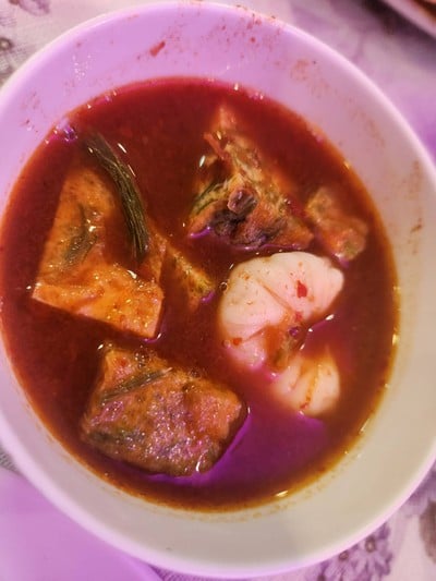 แกงส้มชะอมทอด