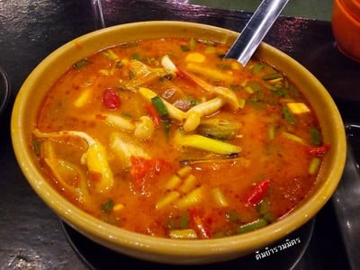 อาหาร หรือ เครื่องดื่ม